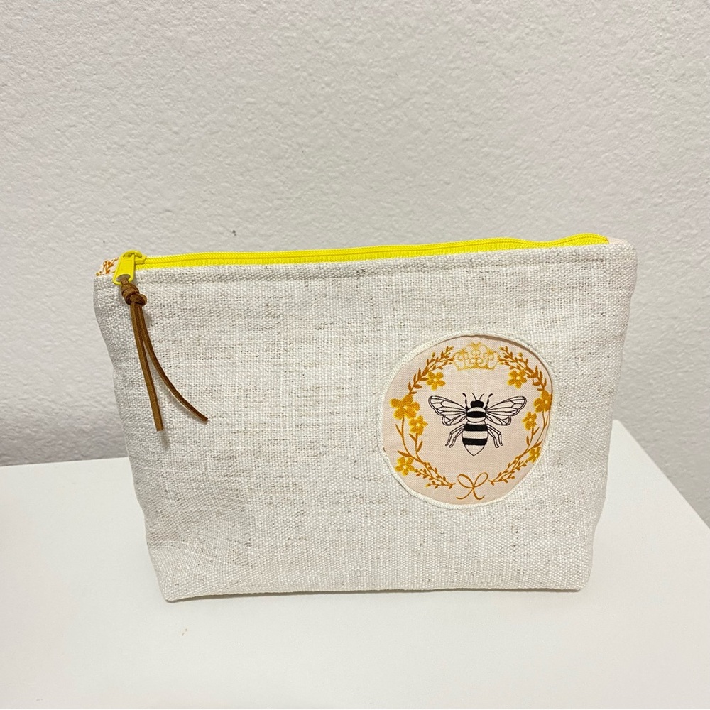 Honeybee Linen Cosmetic Bag Yellow Checkered Lining Makeup Pouch Cottagecore‎